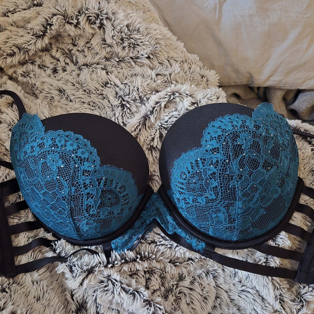 La SENZA Black and Teal Lace Bra C36